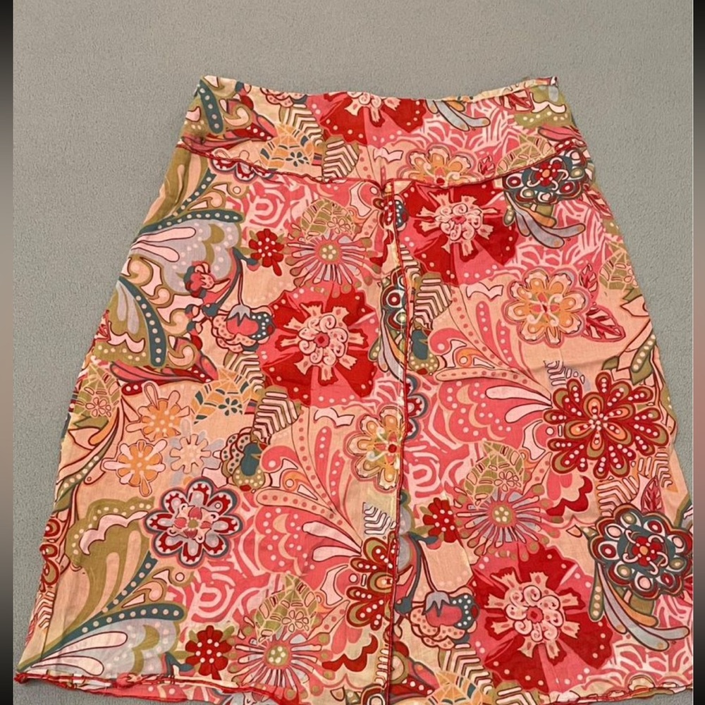 Floral pink midi skirt